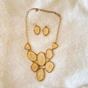 Stella & Dot Necklace and Earring Set